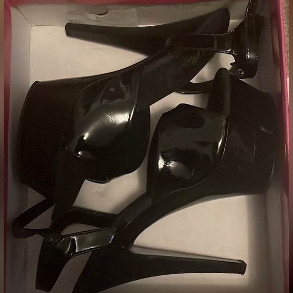 Black pleaser heels - Picture 1 of 5